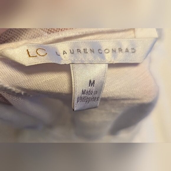 LC Lauren Conrad White Long Sleeve Top Size M - Picture 3 of 3